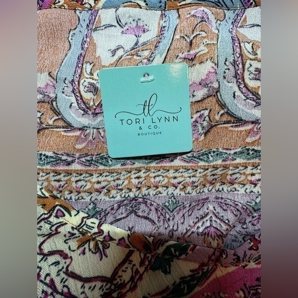 Tori Lynn & Co Flowy Boutique Shirt Size XL‎ - Picture 4 of 9
